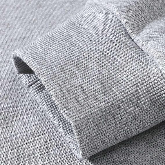 Klasická mikina s kapucí přes hlavu